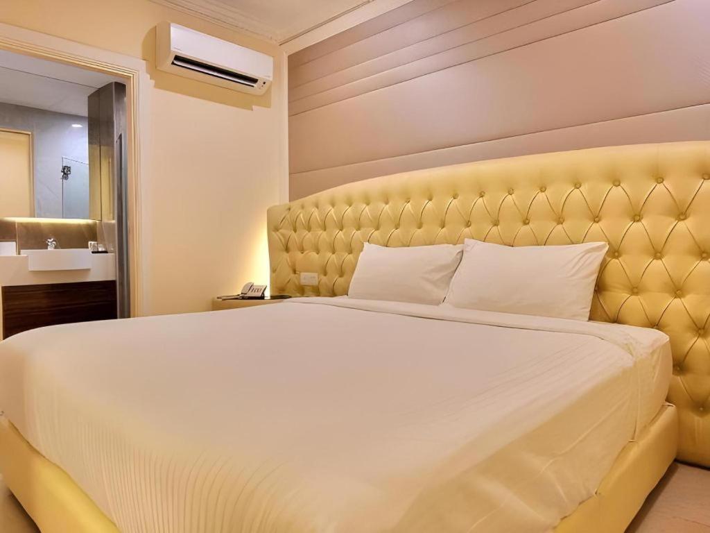 Ritzton Hotel Johor Bahru Zewnętrze zdjęcie